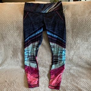 lululemon leggings.